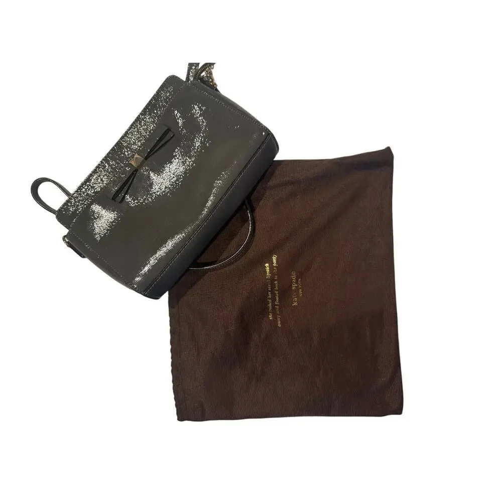 KATE SPADE Hancock Park Angelica Crossbody Doe Gray Patent Leather with Dust Bag